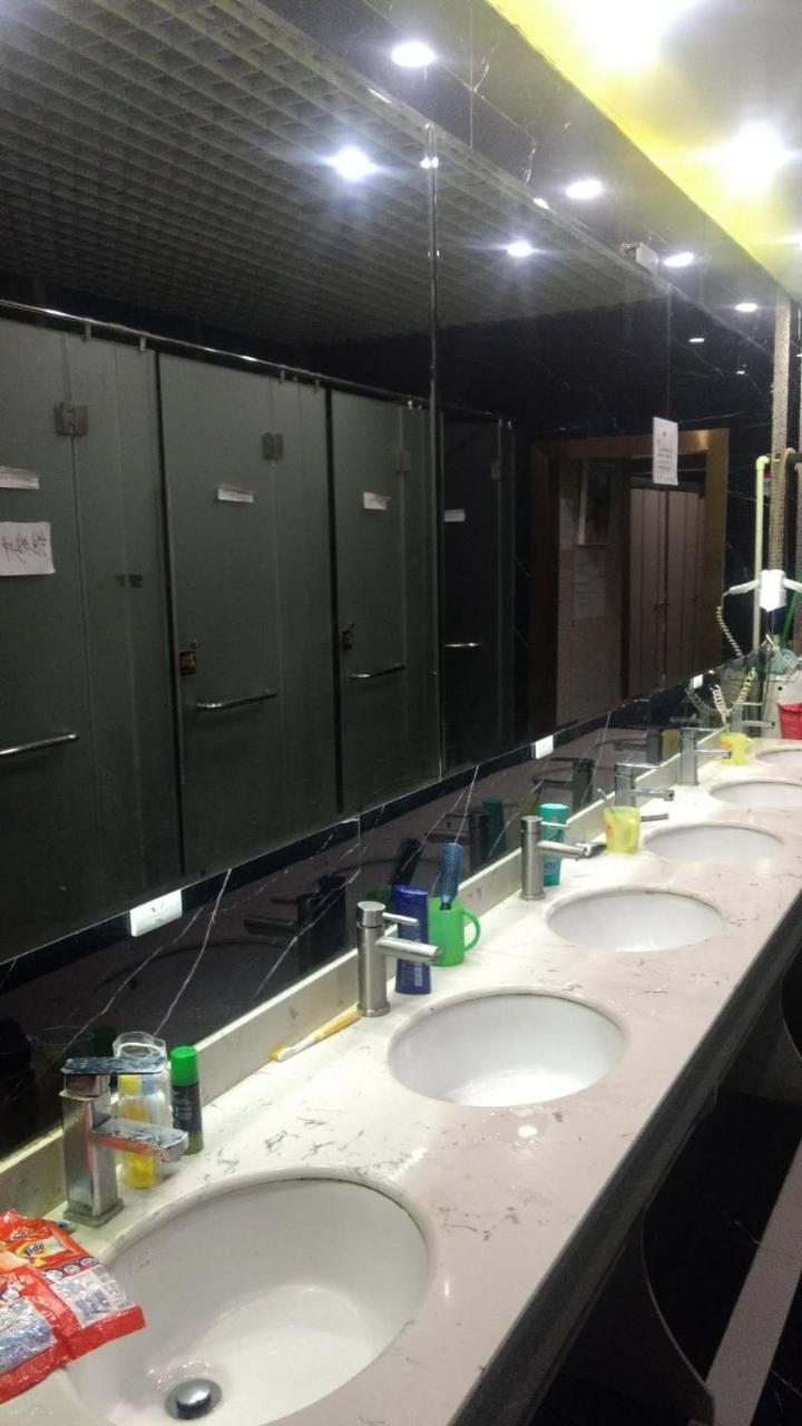 The Olive Tree Capsule Hostel 선전 시 외부 사진